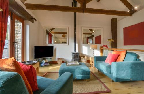 Kingsbridge House | Mixit Cottage