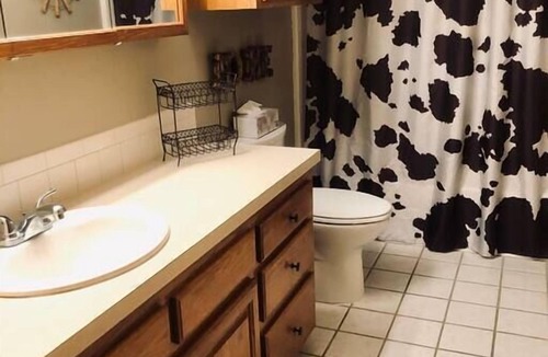 Pawhuska Apartment | MJ’S BUNKHOUSE #3