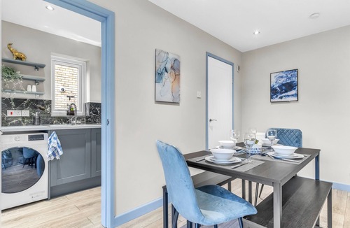 Walton House | MK 2-Bedroom Contractor's Gem