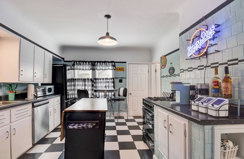 Riverwest House | MKE Selfie House