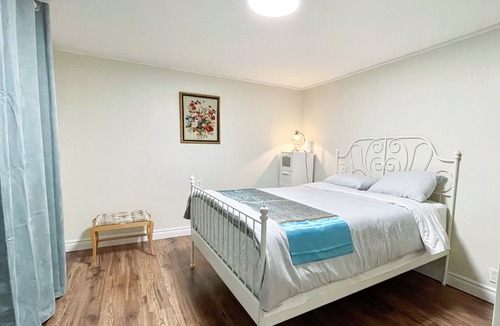 Innisfil Cottage | ML cottage on Lake Simcoe