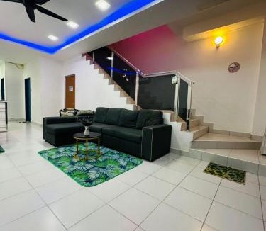 Senai House | ML Homestay