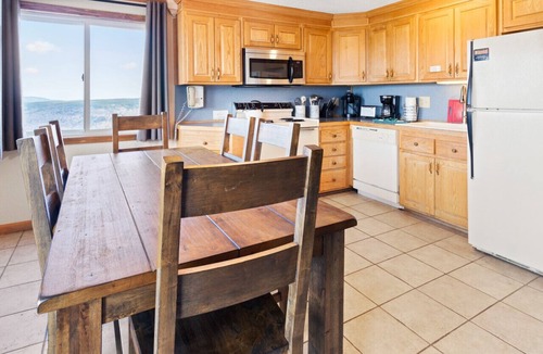 Edray Condo | ML246 Spacious Condo Mtn And Lake Views Fireplace