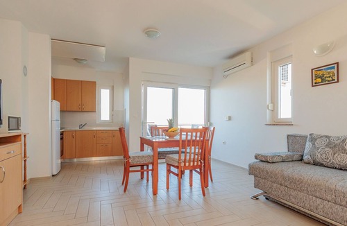 Nin Apartment | Mlasina by Interhome