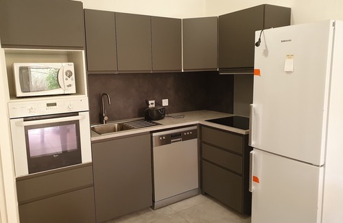 Mallemort House | Mmmmmmmmmm