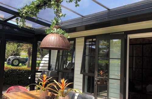 Oneroa Apartment | Moa Studios - Design-Led Loft Studio Near Oneroa