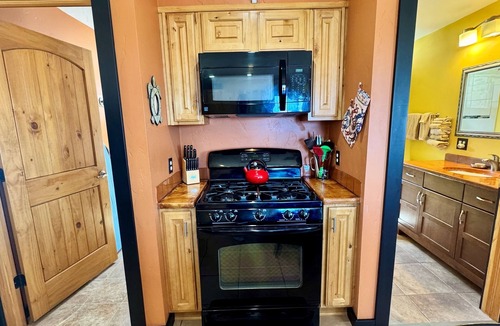 Moab South Valley Apartment | Moab Nest | Monthly Stays I Fast WiFi & Epic Views