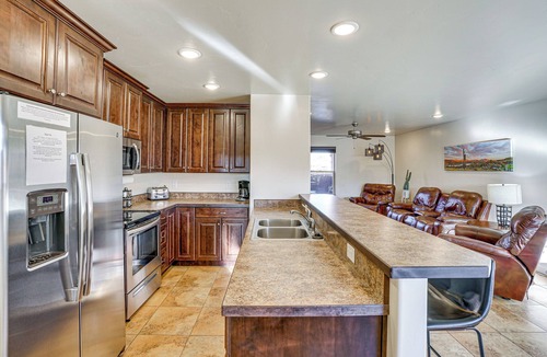 Moab South Valley Apartment | Moab Townhome w/Patio, Near Arches National Park!