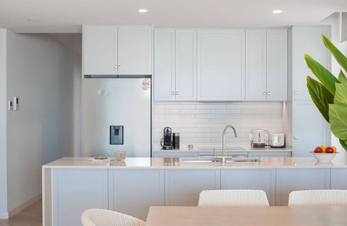 Moana Apartment | Moana Esplanade - Pure Beach Front 3 Bed Apt