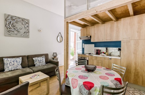 Republique - Les Ponts Apartment | MOANA - Petit cocon situé quartier République