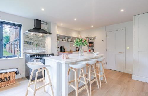 Tring House | Moat Farm