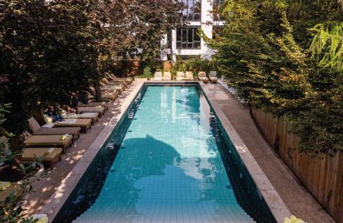 Les Puces de Saint-Ouen Hotel | MOB House