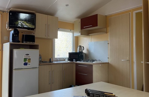 La Boissiere-de-Montaigu House | Mobil-home Climatisé - TV - Terrasse - 6 Pers - "sacha" R14