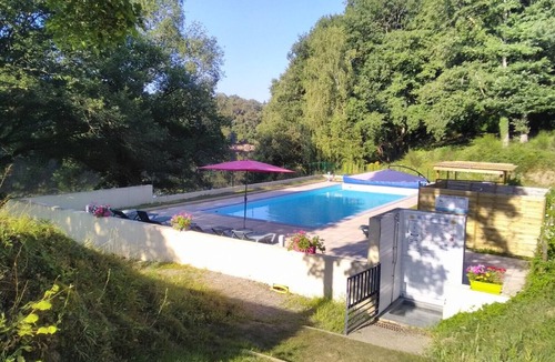 Saint-Laurent-les-Eglises House | Mobile Home 2 Chambres Dans Camping 3