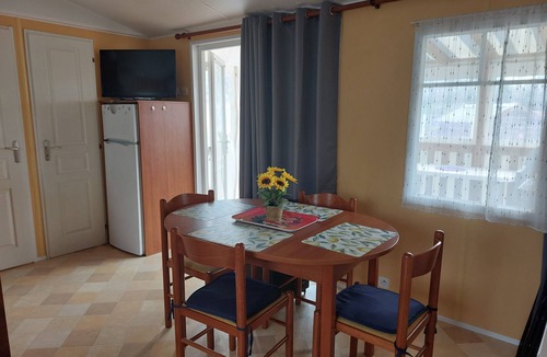 Saint-Pere House | Mobil-home 6 Personnes Dans Camping 3 Étoiles