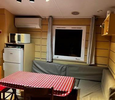 Vieillevigne Other | Mobil home 6 personnes sur camping
