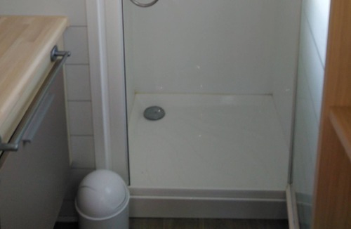 Saint-Eutrope-de-Born House | Mobil Home Avec Piscine Privative