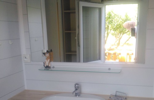 Saint-Eutrope-de-Born House | Mobil Home Avec Piscine Privative