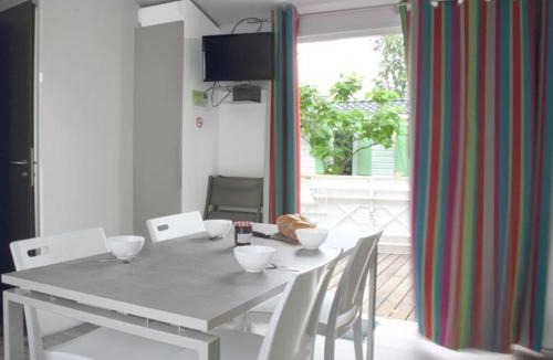 La Chaize-Giraud Other | Mobil home 3 chambres avec terrasse - 7 personnes - API-1-52-519