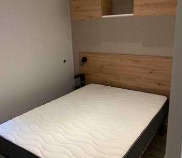 Saint-Cyprien Other | MOBIL-HOME 3CH 34 m2 à SAINT-CYPRIEN