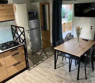 Saint-Cyprien Other | MOBIL-HOME 3CH 34 m2 à SAINT-CYPRIEN