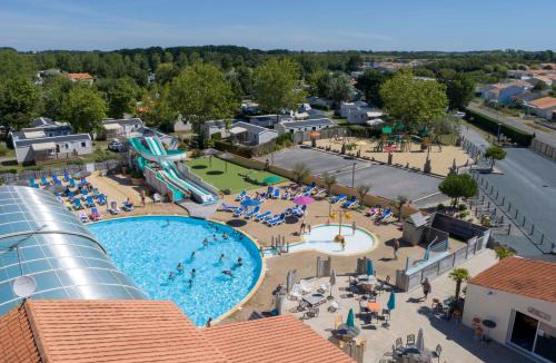 Givrand Other | Mobil Home 4 chambres - Camping Domaine de Beaulieu