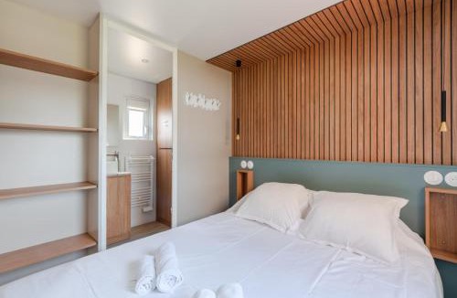 Bourgneuf-en-Retz House | Mobil-home 40m - Piscine - Jardin