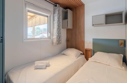 Bourgneuf-en-Retz House | Mobil-home 40m - Piscine - Jardin