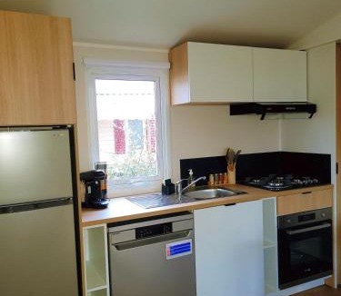 Lattes Ski Chalet | Mobil-home 6 pers neuf, Clim, terrasse & piscines