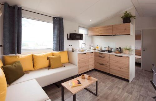 La Chaize-Giraud Other | Mobil home avec terrasse - 9 pers. - API-1-52-2044