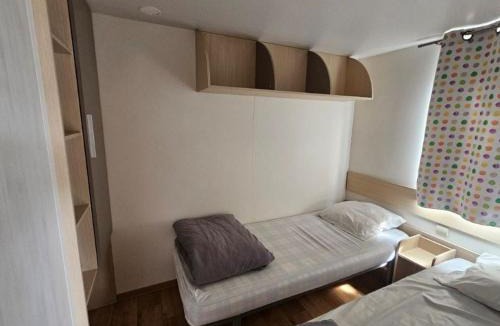 Les Grandes-Ventes Other | Mobil home accueillant - 6 pers. - API-1-52-2286