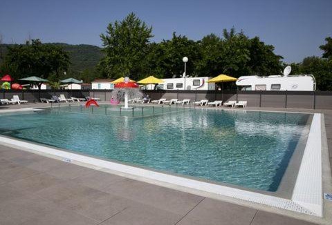 Foix Other | Mobil home au bord du lac de Foix