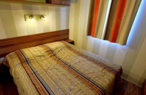 Saint-Rome-de-Tarn Other | Mobil home avec Terrasse - 3 Chambres, 6 Personnes - API-1-52-896