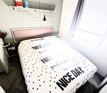 Gastes Other | Mobil home, camping 4* Lac privé