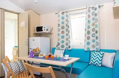 Pommeuse House | Mobil-home | Classic | 2 Ch. | 4 pers. | Uncovered elevated terrace | A/C