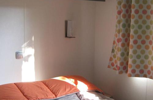 Chaille-les-Marais Other | Mobil-home confortable avec terrasse pour 6 personnes - API-1-52-523