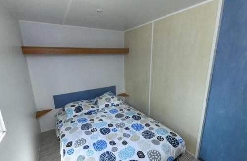 Commequiers Other | Mobil-home confortable avec terrasse pour 4 personnes - API-1-52-1361