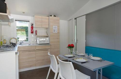 Les Aires Other | Mobil-home confortable pour 4 personnes avec cuisine équipée - API-1-52-864