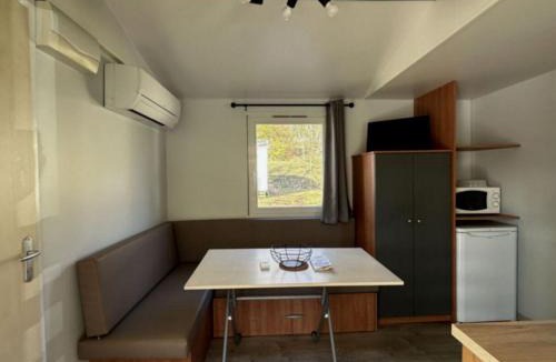 Saint-Vincent-de-Lamontjoie Other | Mobil home cosy avec terrasse, 2 chambres à Lamontjoie - API-1-52-1007