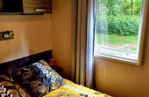 Nibelle Other | Mobil Home de 28m² avec Terrasse, 3 Chambres pour 6 Personnes - API-1-52-1550