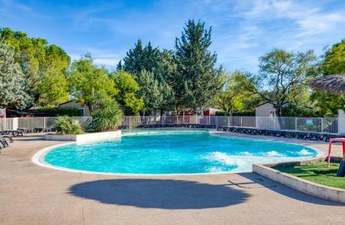 Gallargues-le-Montueux House | Mobil-Home camping Les Amandiers