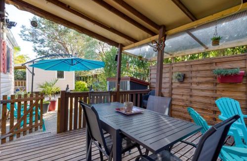 Gallargues-le-Montueux House | Mobil-Home camping Les Amandiers