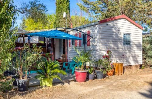 Gallargues-le-Montueux House | Mobil-Home camping Les Amandiers