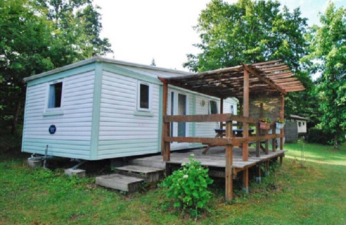 Saint-Geniez-o-Merle House | Mobil Home en Xaintrie