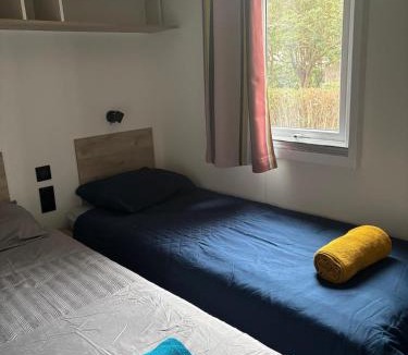 Torreilles-Plage Ski Chalet | Mobil-home les pieds dans l'eau camping LES DUNES 5"'"