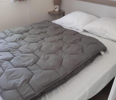 Thiviers Apartment | Mobil-home Moon River