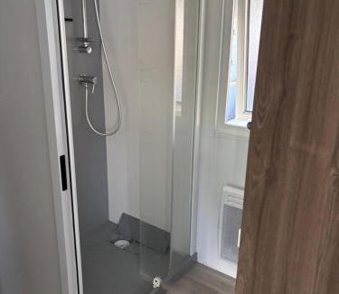 Gastes Other | Mobil-home neuf 8 personnes Bora Bora