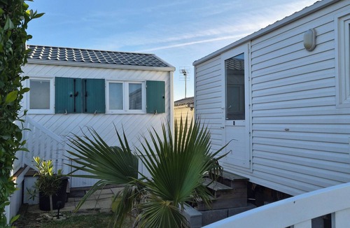Lion-sur-Mer House | Mobil home residence de la baie Lion Sur mer