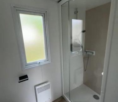 Gastes Other | Mobil-home tout confort camping 4 étoiles