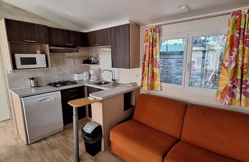 Villeneuve-les-Maguelone House | Mobile home sleeps 6